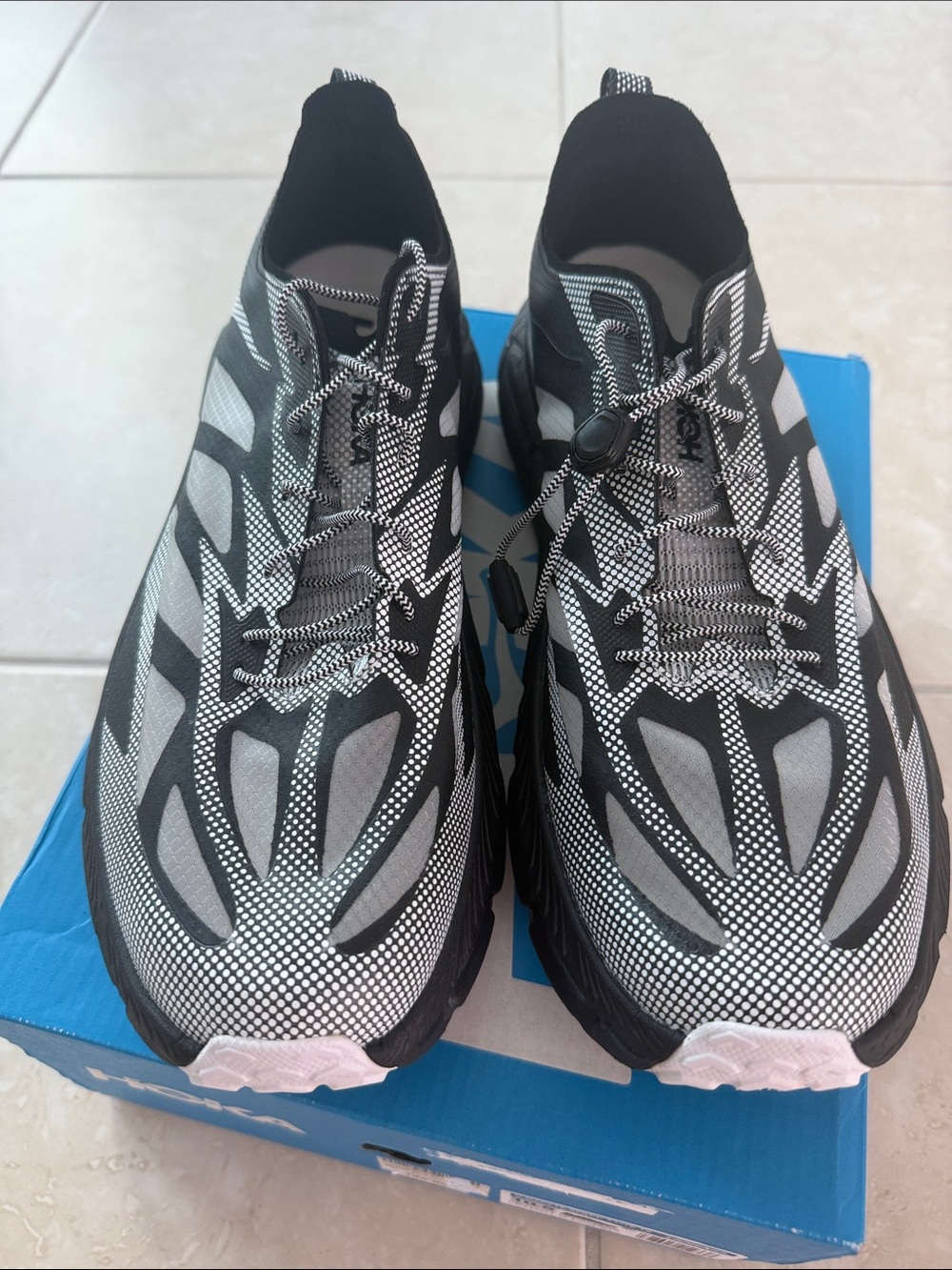 Hoka Men’s U MAFATE STEED 4 Lite TS Shoes worn once $180 - Picture 2 of 9